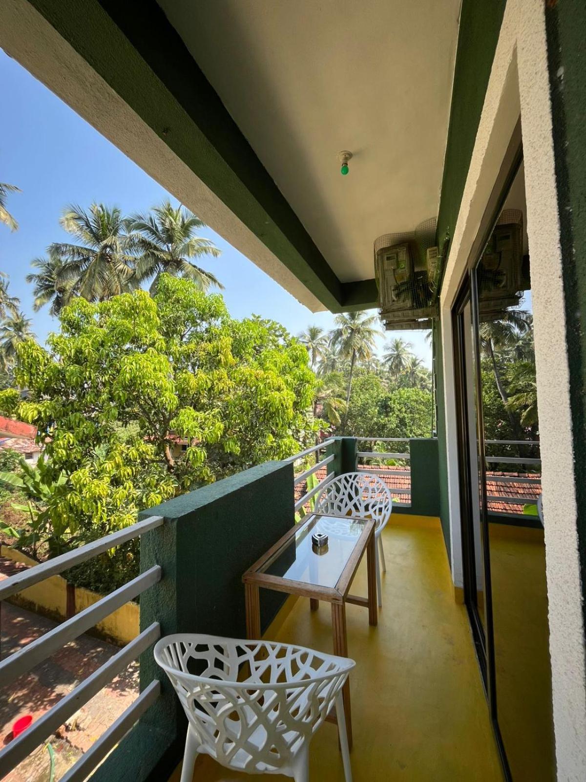 Nest & Guest House, Baga-arpora *