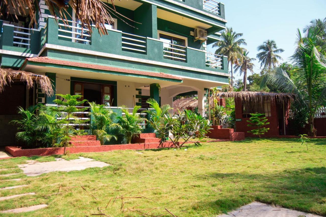 Nest & Guest House, Baga-arpora Hostel